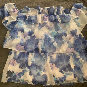CeCe Blue Floral Blouse Shirt (new never worn)
